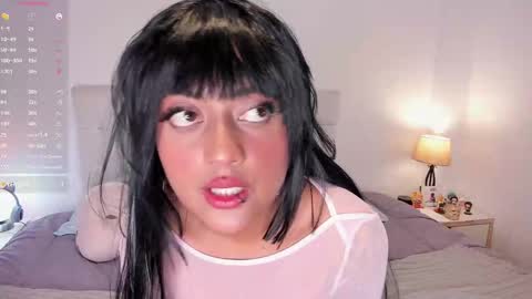 Snapshot of sunnymoonn_1 chatting on 09/17/25, 03:03 Sunnymoon online show from 09/17/25, 03:03