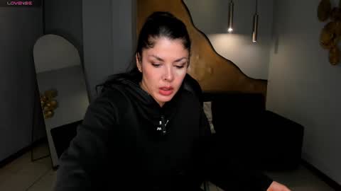 Snapshot of sunnyrivers_ chatting on 07/18/26, 11:36 Sunny Rivers online show from 07/18/26, 11:36