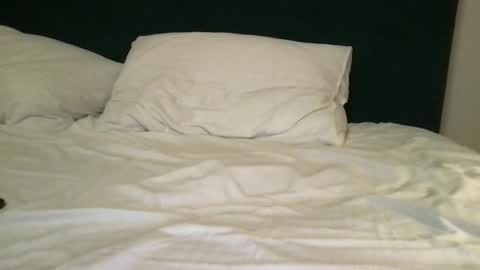 Snapshot of sunrice_ chatting on 01/19/25, 10:06 Eva See Bio Dont forget to put your thumbs up. online show from 01/19/25, 10:06