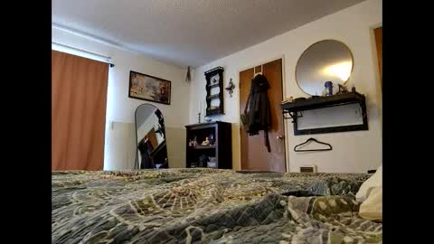 suns0ut_buns0ut online show from 03/06/26, 09:00