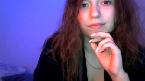 Snapshot of sunset_li chatting on 06/18/26, 01:59 Lisa online show from 06/18/26, 01:59