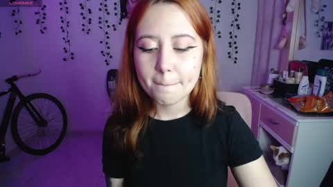 Snapshot of sunset_pienk chatting on 09/16/25, 02:56 Sunset online show from 09/16/25, 02:56