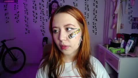 Snapshot of sunset_pienk chatting on 09/30/25, 02:16 Sunset online show from 09/30/25, 02:16