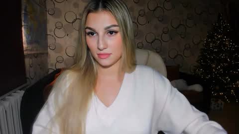 sunsetwithava online show from 12/17/25, 01:39