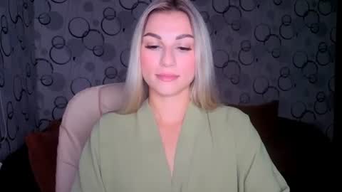 Snapshot of sunsetwithava chatting on 07/19/26, 08:01 sunsetwithava online show from 07/19/26, 08:01