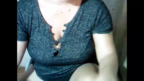 sunshine_38 online show from 10/29/25, 09:38