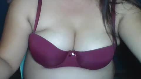 sunshine_789 online show from 06/18/26, 06:56