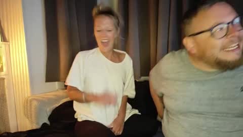 Ava online show from 02/08/25, 10:19