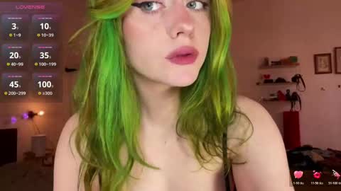 Snapshot of sunshine_lina chatting on 06/09/26, 06:47 Lina online show from 06/09/26, 06:47