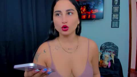 Andrea Rodriguez online show from 10/20/25, 07:47