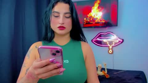 Andrea Rodriguez online show from 02/23/26, 06:49