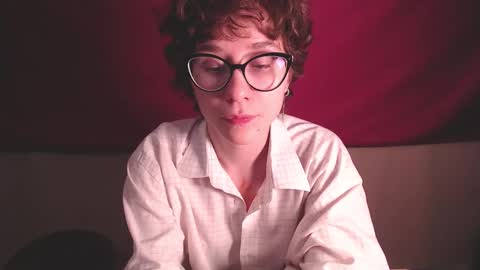 Hella online show from 09/18/25, 03:58