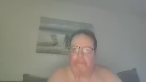 Snapshot of sunspotbaby chatting on 05/06/26, 02:08 Sunspotbaby online show from 05/06/26, 02:08