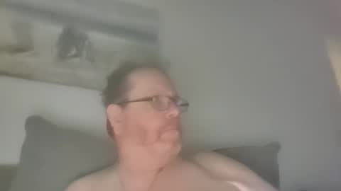 Snapshot of sunspotbaby chatting on 05/25/26, 02:17 Sunspotbaby online show from 05/25/26, 02:17
