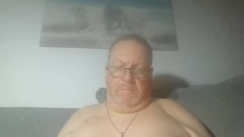 Snapshot of sunspotbaby chatting on 06/25/26, 03:06 Sunspotbaby online show from 06/25/26, 03:06
