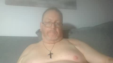 Snapshot of sunspotbaby chatting on 06/30/26, 01:50 Sunspotbaby online show from 06/30/26, 01:50
