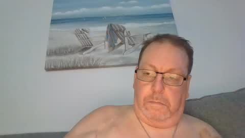 Snapshot of sunspotbaby chatting on 07/17/26, 11:20 Sunspotbaby online show from 07/17/26, 11:20