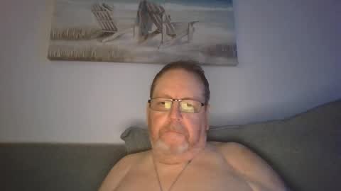Snapshot of sunspotbaby chatting on 08/03/26, 01:48 Sunspotbaby online show from 08/03/26, 01:48