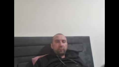 super42835015 online show from 11/09/25, 06:50