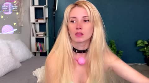 Snapshot of super_peach_stream chatting on 09/11/25, 09:42 ANNApvt open full info in bio online show from 09/11/25, 09:42