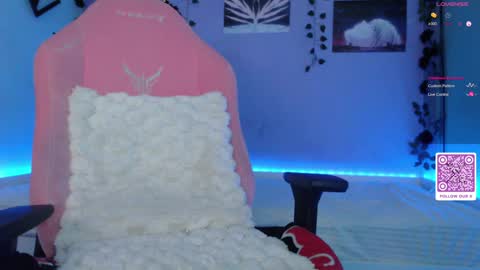 Snapshot of superbdolls chatting on 03/06/25, 06:52 Milana Scarlett online show from 03/06/25, 06:52