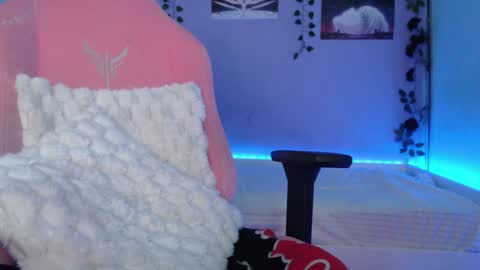 Snapshot of superbdolls chatting on 03/06/25, 09:58 Milana Scarlett online show from 03/06/25, 09:58