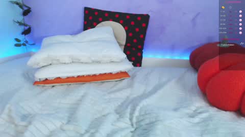 Snapshot of superbdolls chatting on 10/05/25, 12:36 Milana Scarlett online show from 10/05/25, 12:36