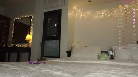 Snapshot of superbdolls chatting on 10/10/25, 11:15 Milana Scarlett online show from 10/10/25, 11:15