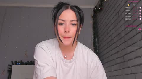 Snapshot of superbdolls chatting on 11/10/25, 12:26 Milana Scarlett online show from 11/10/25, 12:26