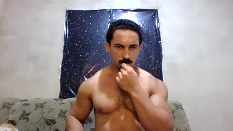 Snapshot of superbigmr chatting on 09/09/25, 05:51 james online show from 09/09/25, 05:51