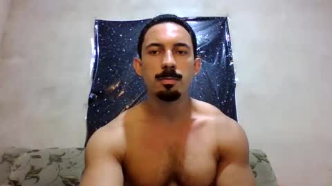 Snapshot of superbigmr chatting on 09/17/25, 02:46 james online show from 09/17/25, 02:46