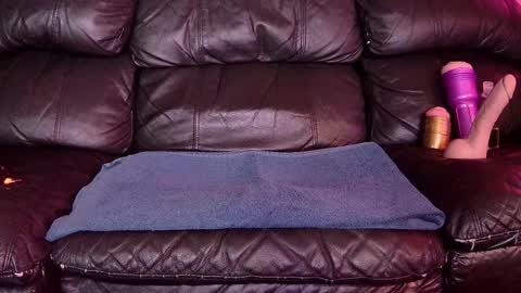 Thomas online show from 12/16/24, 02:57