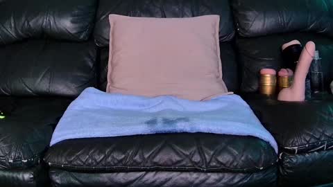 Thomas online show from 01/19/25, 03:50