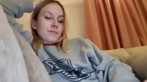 Annie online show from 01/14/25, 02:00