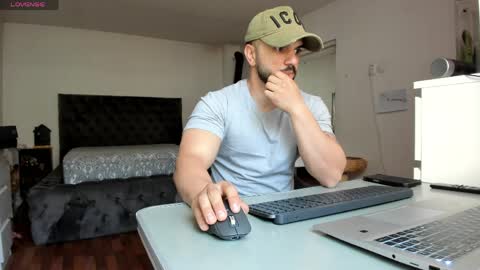 supermanboyxxl online show from 04/15/26, 05:36