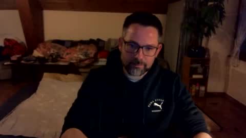 supersquirrel81 online show from 02/15/26, 06:10