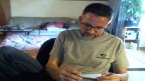 Snapshot of supersquirrel81 chatting on 05/20/26, 04:57 supersquirrel81 online show from 05/20/26, 04:57