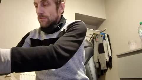 Snapshot of supgxd chatting on 01/13/25, 08:48 supgxd online show from 01/13/25, 08:48