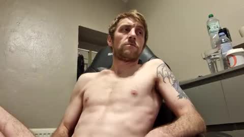 Snapshot of supgxd chatting on 01/18/25, 12:35 supgxd online show from 01/18/25, 12:35