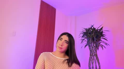 Snapshot of suprasexyjohn chatting on 03/04/25, 06:18 llllSupra llll online show from 03/04/25, 06:18