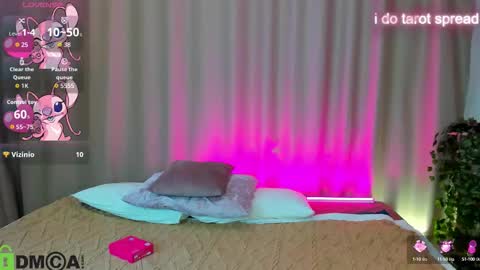 Annie online show from 10/17/25, 02:04