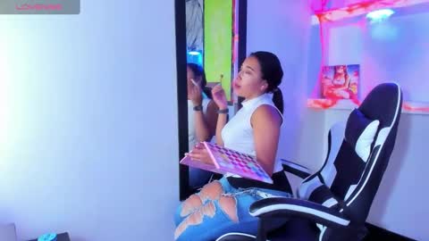 susan online show from 10/26/25, 06:14