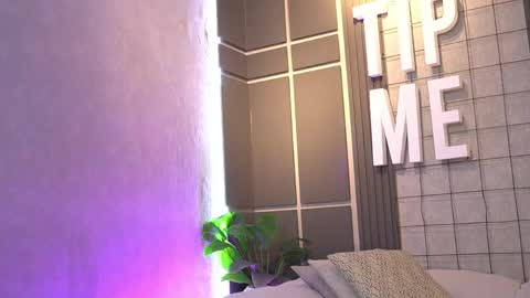 susan_wall online show from 04/23/26, 01:35