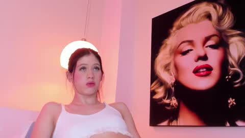 susana_huston online show from 11/26/25, 06:53