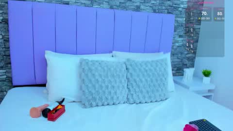 susana_ross8 online show from 11/06/25, 11:44