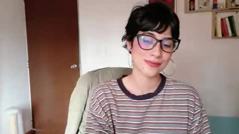 susana_w online show from 06/18/26, 08:46
