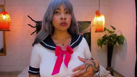 Susana W online show from 10/22/25, 09:14