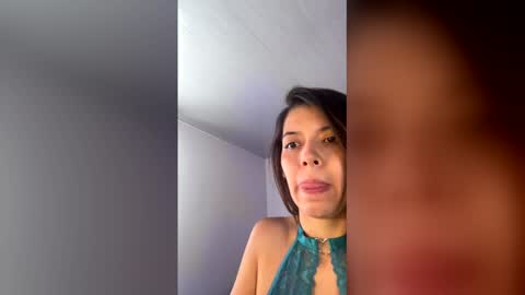 Snapshot of susanaduncann chatting on 05/11/26, 04:04 Susana online show from 05/11/26, 04:04