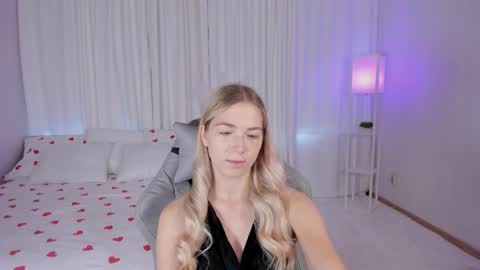 Susan online show from 09/18/25, 02:13