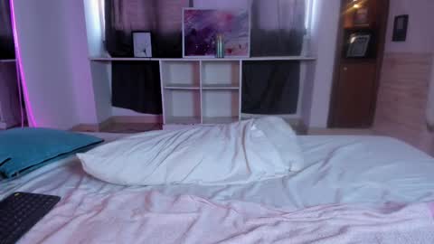 Susan  Everyday From 0530 to 1430 Col Time online show from 02/24/25, 02:15